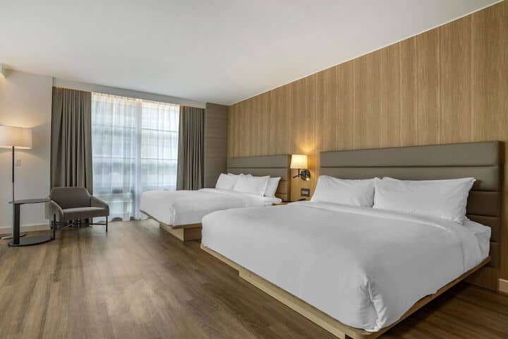 Room 19 of 40