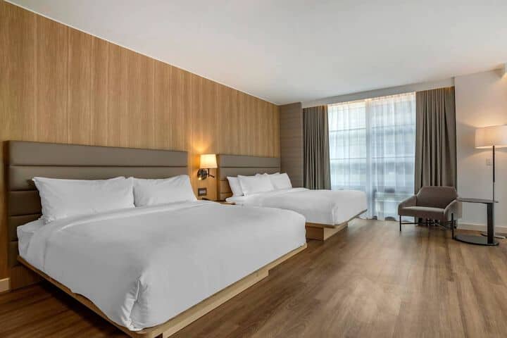 Room 18 of 40